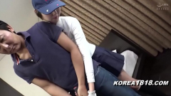 หนังโป๊เกาหลี สาวเทรนเนอร์สอนตีกอล์ฟให้ชายหนุ่มสอนไปมาจนได้เล่นเสียว